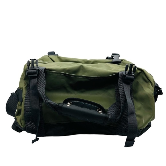 EAGLE CREEK TAUCK ARMY GREEN NO MATTER WHAT SMALL DUFFLE BAG - Picture 3 of 12